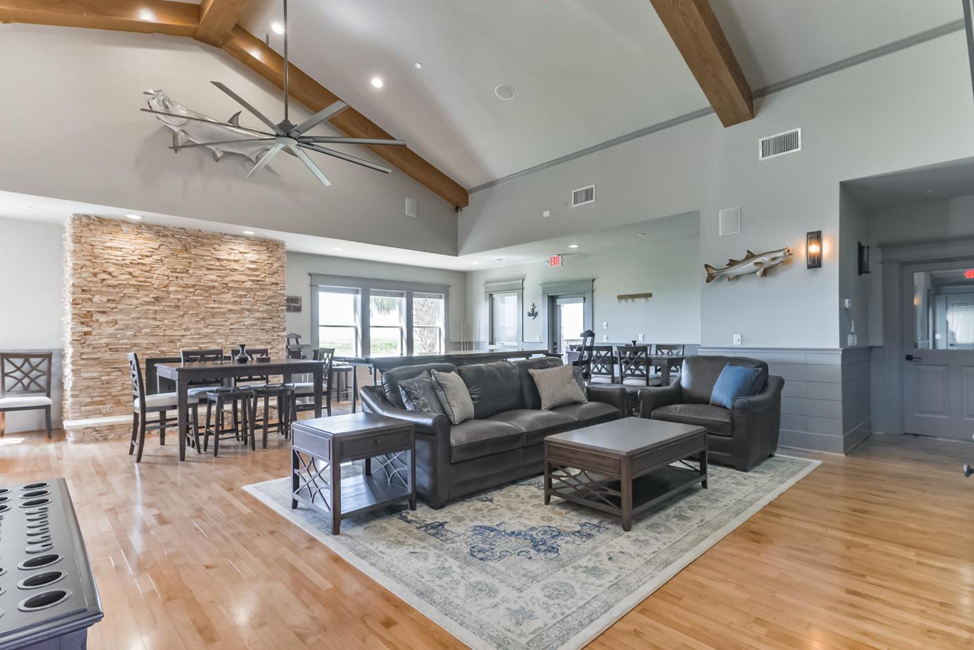 Harborwalk Lodge Hitchcock Экстерьер фото