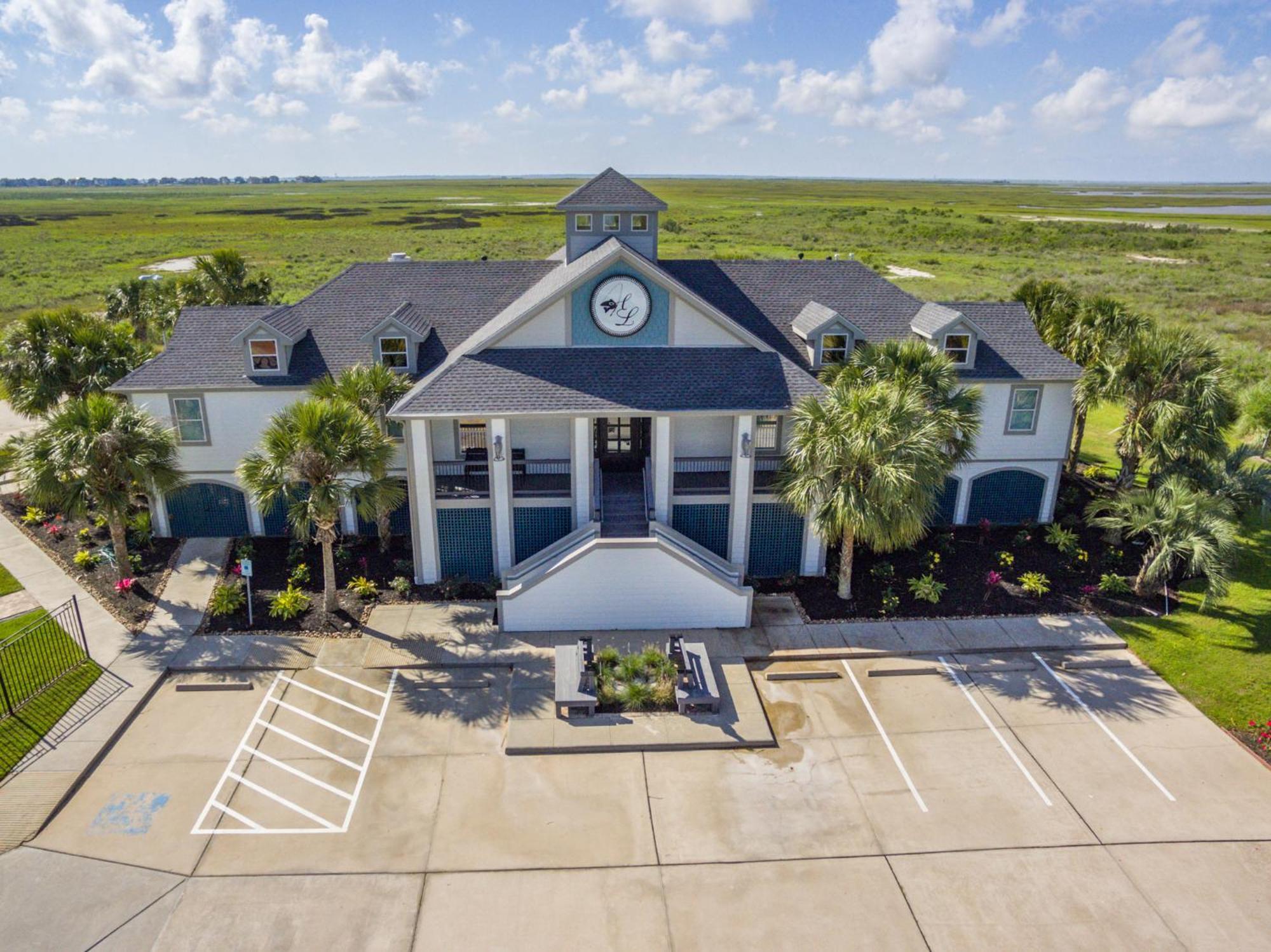 Harborwalk Lodge Hitchcock Экстерьер фото