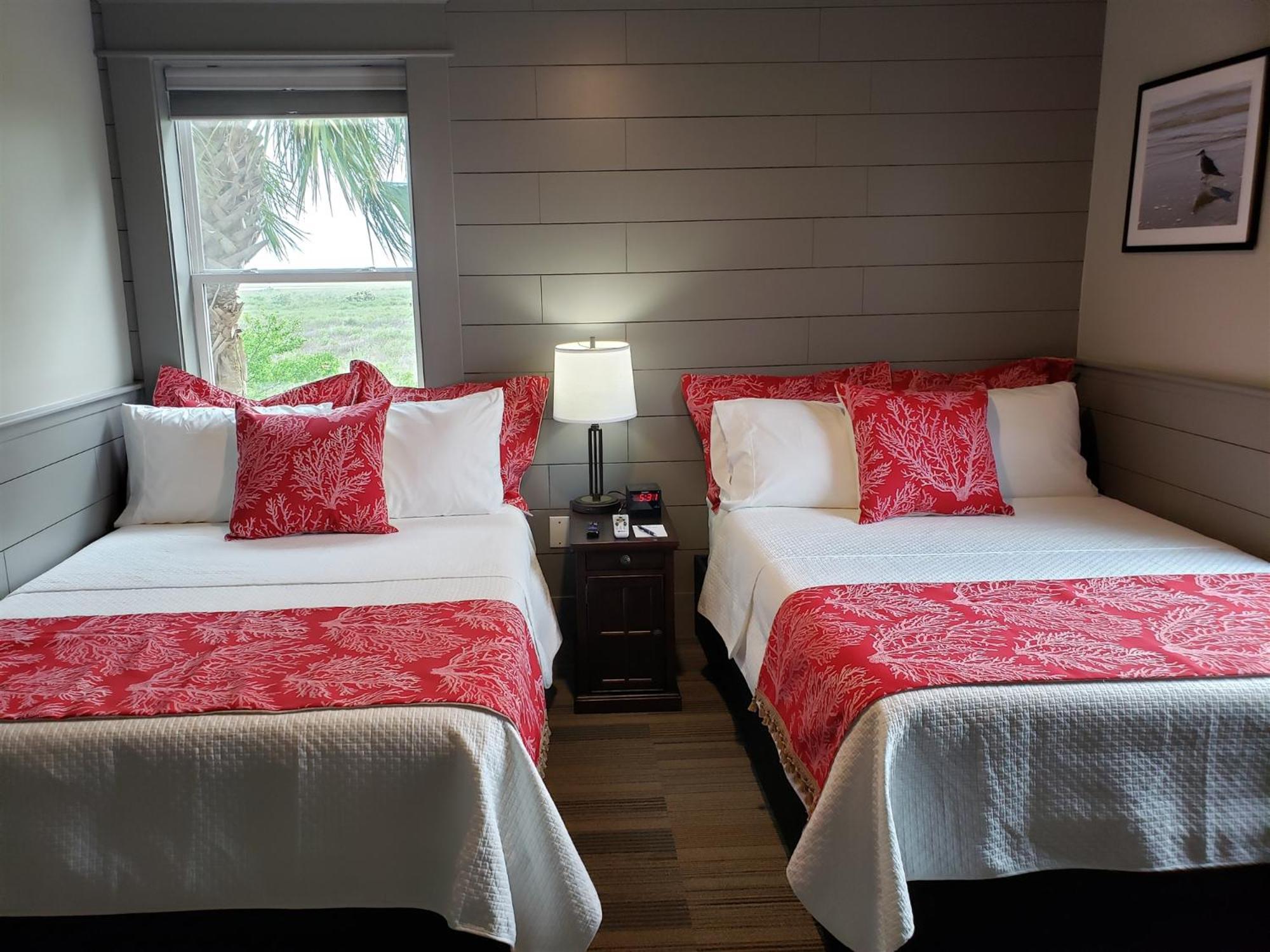 Harborwalk Lodge Hitchcock Экстерьер фото